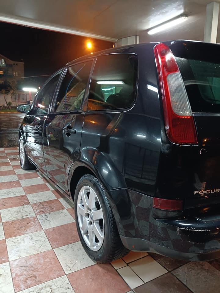 Ford-Fokus-C-max-2004