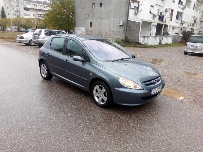 Vise vozila u ponudi.moguce kompezacije dva auta za jedno.il