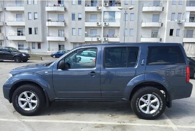 Nissan Pathfinder 2.5 DCI -08