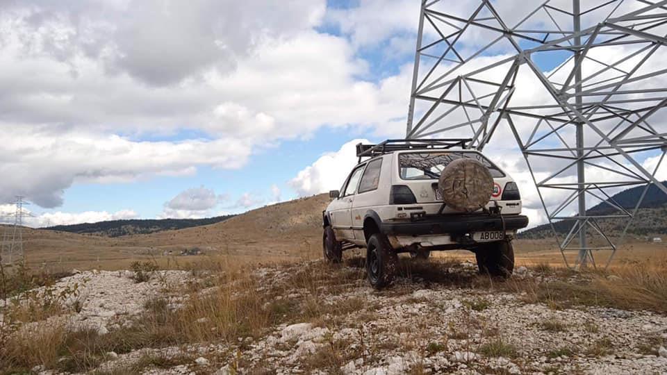 Prodaje-se-golf-2--NIJE-4x4--nije-reg