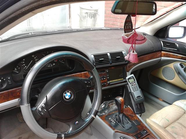 BMW-530--00