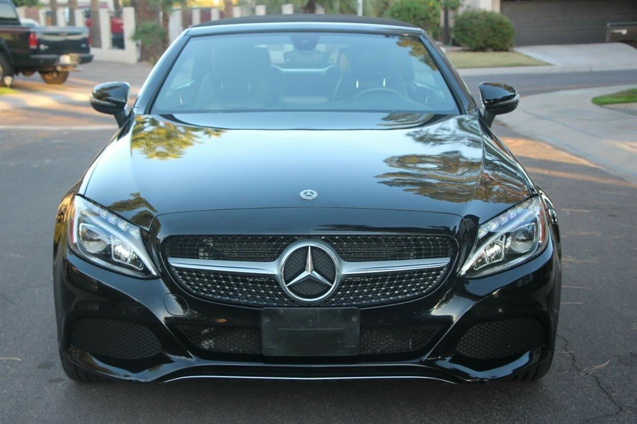 2018-Mercedes-Benz-C-Class-C-300-
