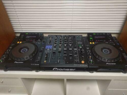 Pioneer CDJ-900x2 & DJM-900nexus 