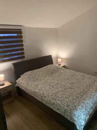 Izdajem dvosoban apartman