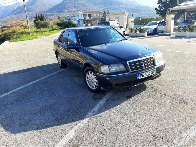 Na prodaju mercedes c 2.5d  110kw  99god