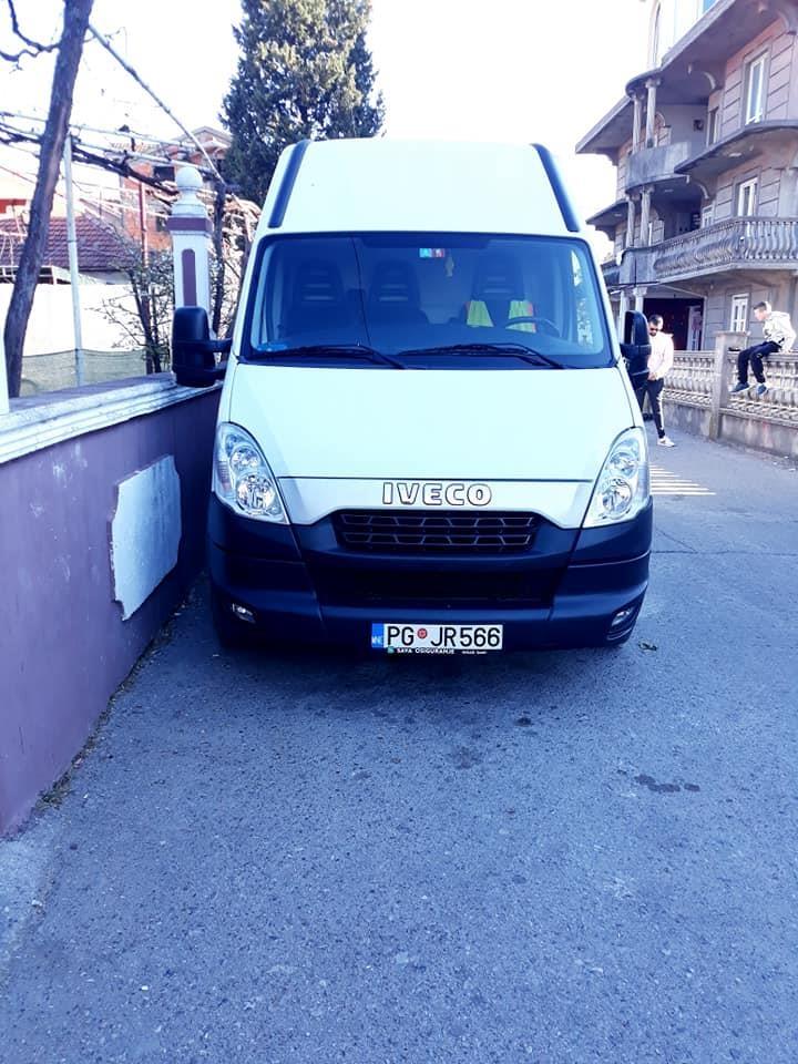 PRODAJE-SE-KOMBI-IVECO-DAILLY-35-S-17-3-0-MOTOR-2012-12-REGI