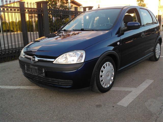 Opel Corsa -03