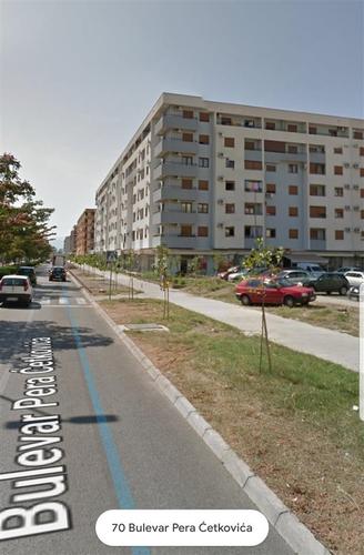 PRODAJA, JEDNOSOBAN STARI AERODROM
