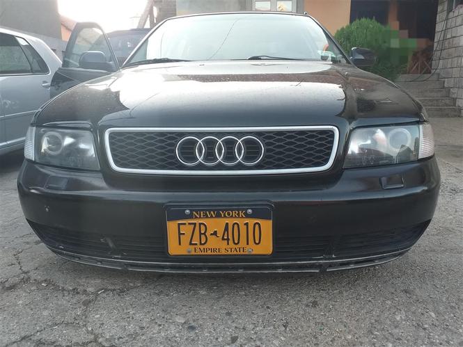 Djelovi Audi S4 2.8 v6 4x4 manuel