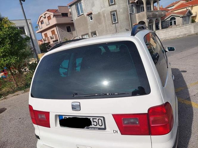 PRODAJEM SEAT ALHAMBRA