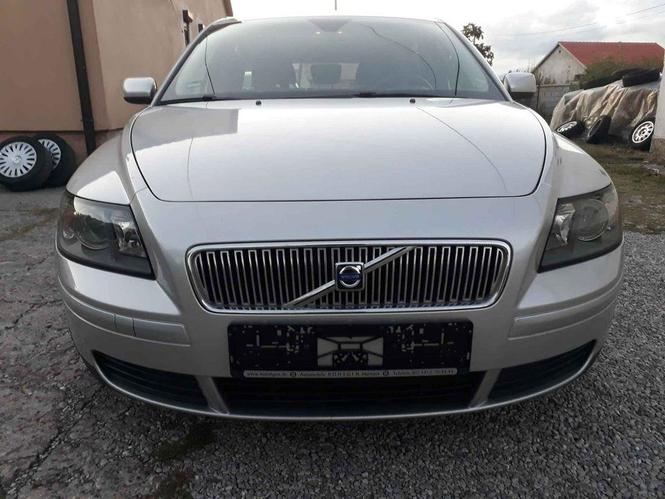 Volvo v50 1,6d 2005god