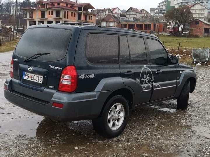 Hyndai-teracan-2-9-crdi-2004-god-manuelni-extra-stanje-06985