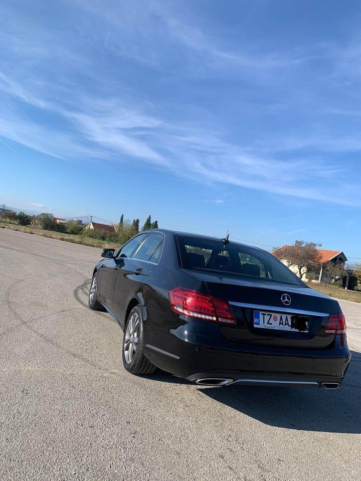 Mercedes-E220