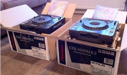 2x pioneer cdj 1000mk3 1x djm 800