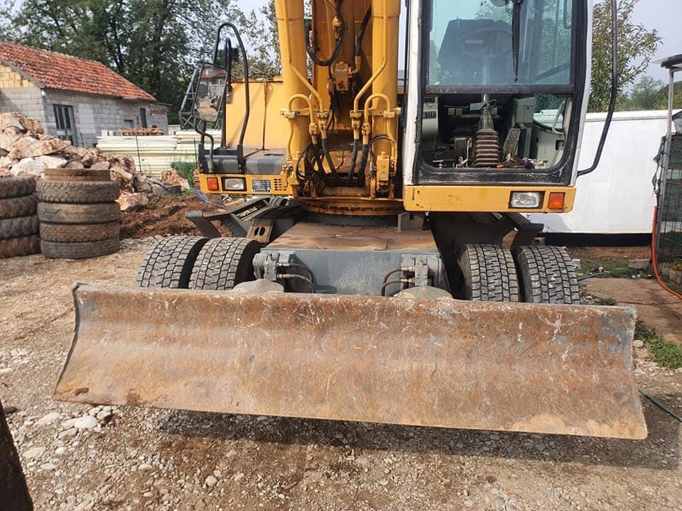 Liebherr-A-904-litronic-bager