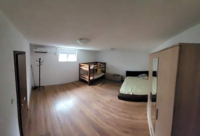 Sutomore--urbanistička-parcela--objekat-275m2