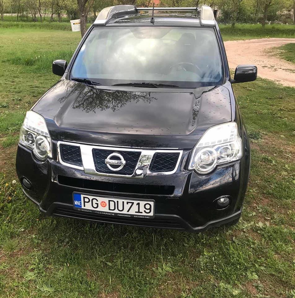 Nisan-x-trail---god-2011