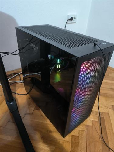 Prodajem gaming racunar