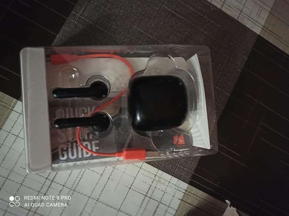 Bluetooth-Slusalice-JBL---SONY