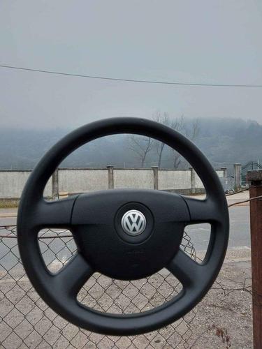 ČETVOROKRAKI VOLAN OD PASSAT 6