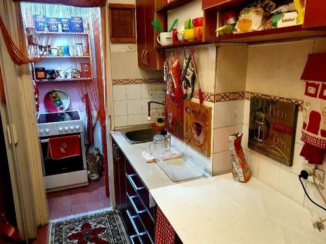 Prodajem namješten jednosoban stan kod Sahat kule