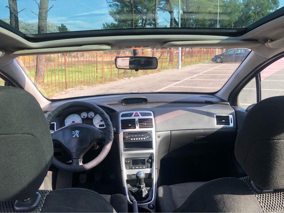 Peugeot-307