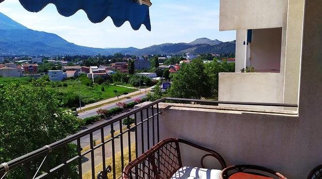 PRODAJA JEDNOSOBNOG STANA BAR