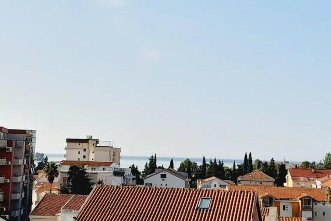 Jednosoban stan sa pogledom na more, Budva