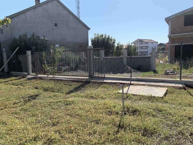 Prodaja plac Karabuško polje