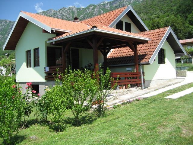 Kuca od 110m2 u Herceg Novog