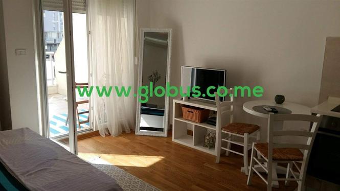 PRODAJA, LUX OPREMLJENA GARSONJERA CITY KVART