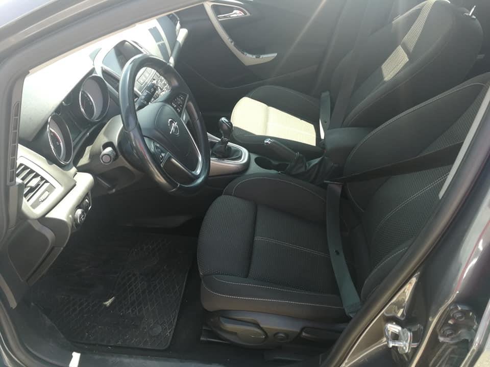 Opel-Astra-2-0Cdti-121kw-2012god