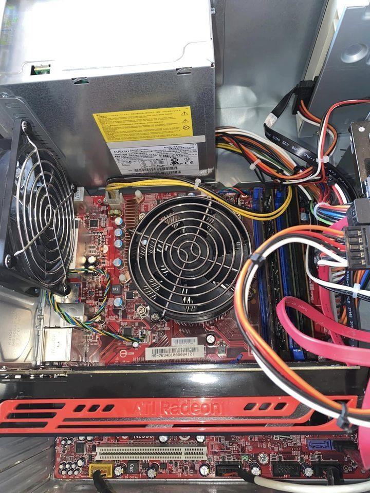 Kompjuter-pc-Fujitsu-Siemens-original