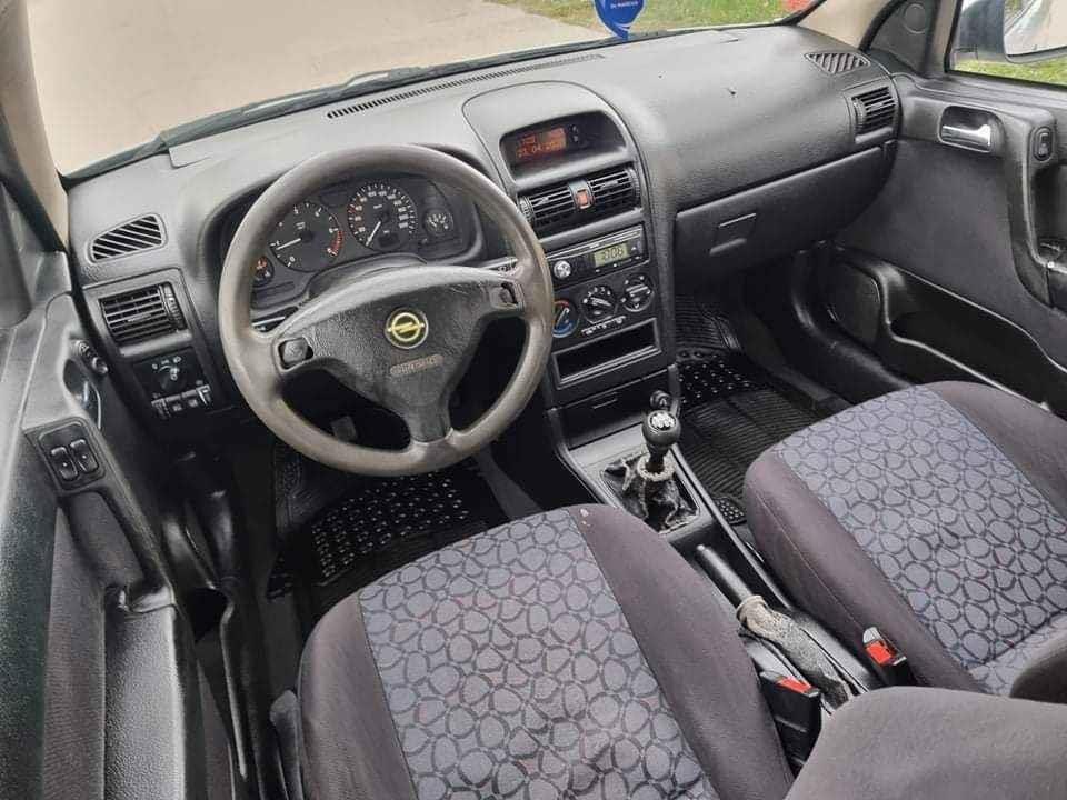 Opel--Astra-Registrovana