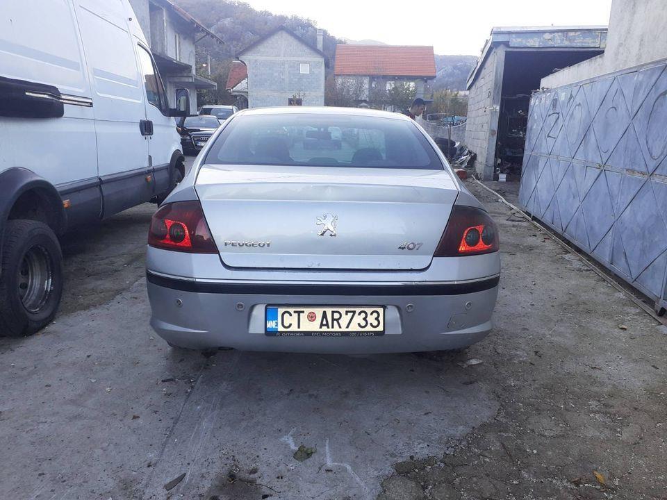 PEUGEOT-407