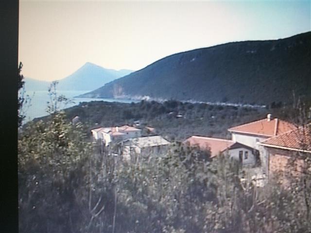 Plac od 900m2 u Listica, Miriste 