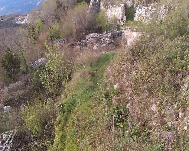Plac  povrsine 2 535 m2 u selu Tudorovici