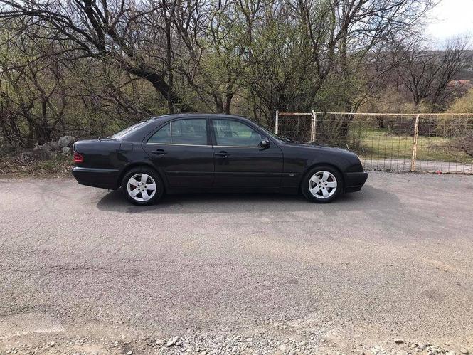 mercedes e270cdi 2001 god