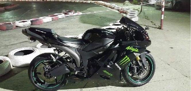 Kawasaki Zx6r -08