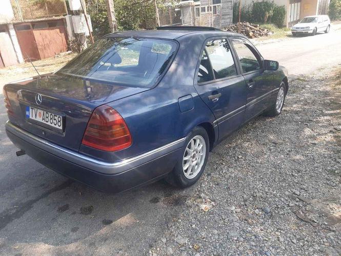 2.5 d 83 kw 95 god