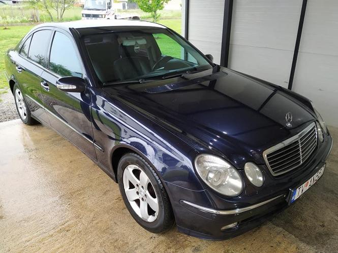 Mercedes E220CDI 110kw 2003g