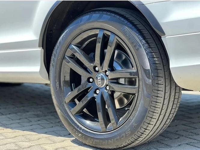 Audi Q7 S line