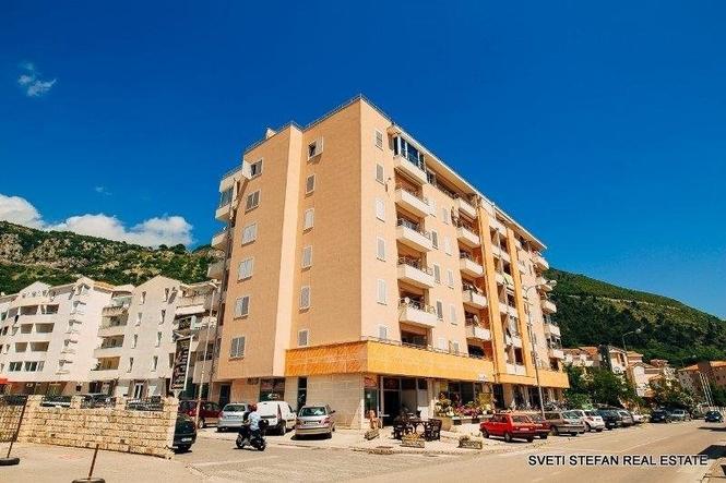 Stan 74m2 u Budva