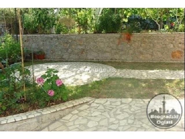 Izdajem-apartmane-Šušanj-Bar