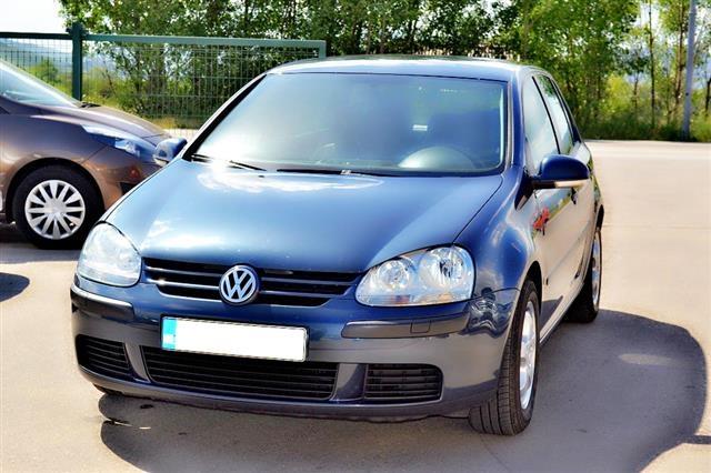 VW Golf 5 - 05