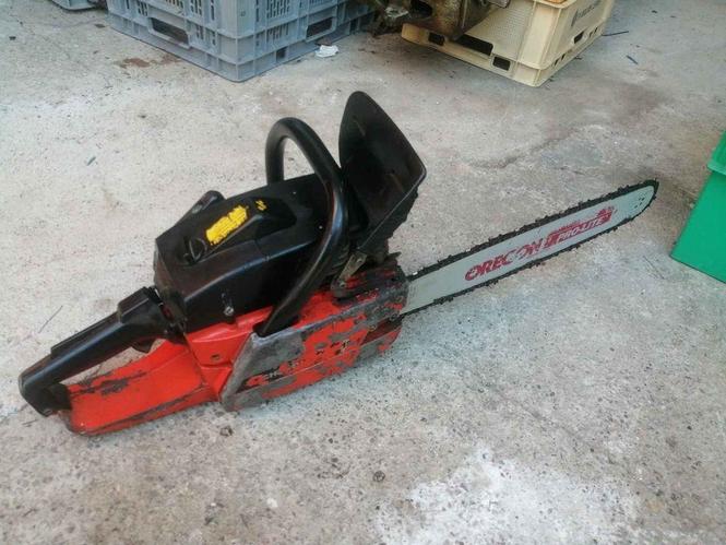 Prodajem Dolmar veliku. 120f model veliku dolmar Sega isprav