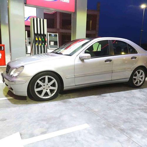 Prodaje se..
069-757-400