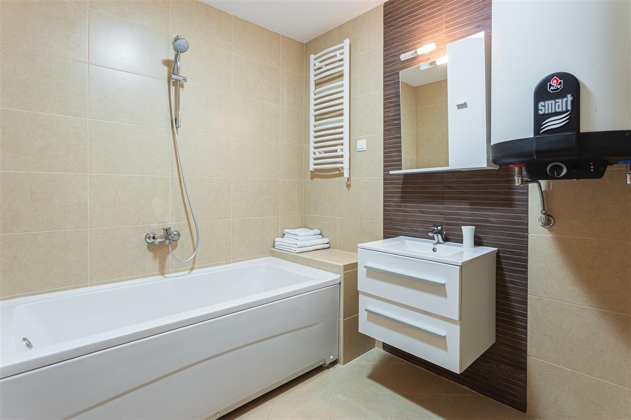Prodaja--stan--130m2--Bečići--Budva