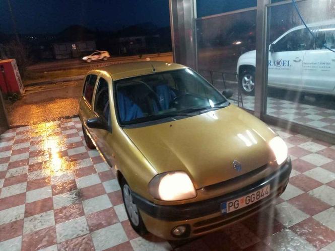 Reno clio 99g 1200benzin