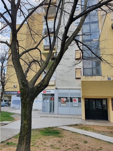Izdajwm Garsonjera u Bloku5